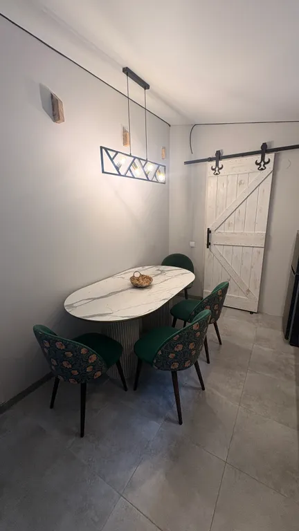 Дом 4-местный на улице Ленина, 50 м², Лермонтово — кухня, фото 9
