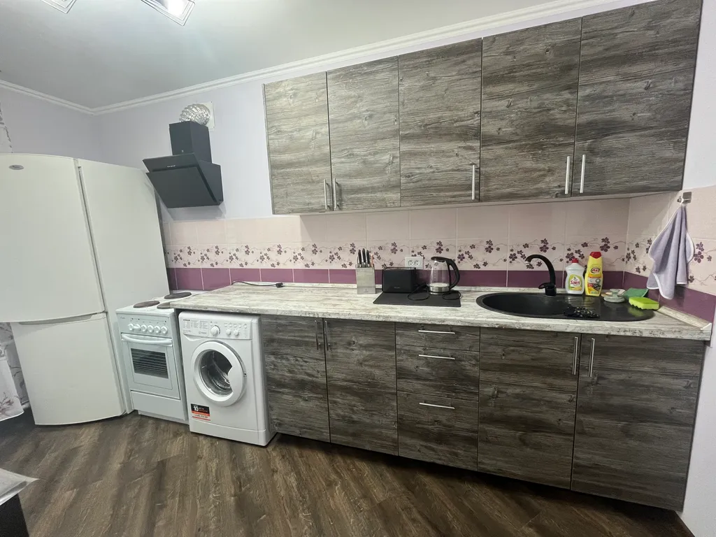 Квартира однокомнатная на улице Евдокимова, 40 м², Ростов-на-Дону — кухня