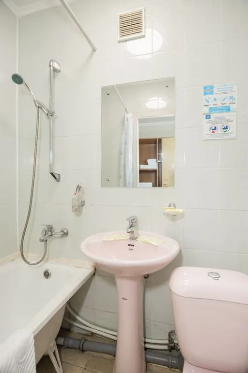 Трёхместный номер семейный номер с тремя кроватями