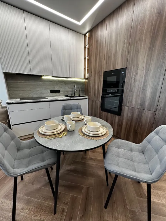 Апартаменты однокомнатные в Ново-Савиновском, 45 м², Казань — кухня