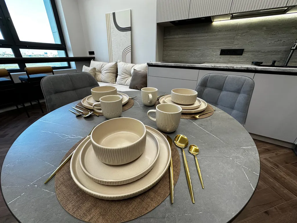 Апартаменты однокомнатные в Ново-Савиновском, 45 м², Казань — кухня, фото 4