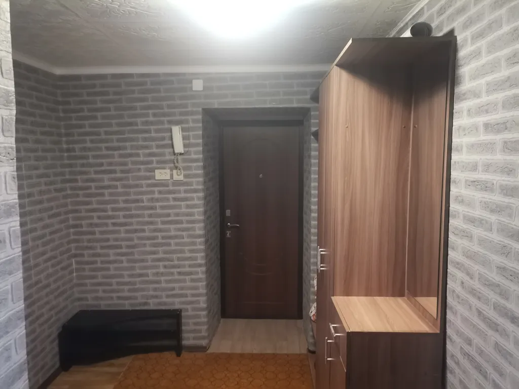 Квартира двухкомнатная на улице Республики, 54 м², Тюмень — фото 15