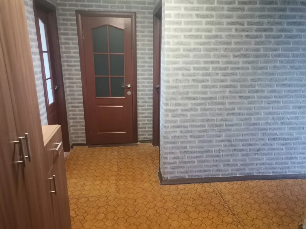 Квартира двухкомнатная на улице Республики, 54 м², Тюмень — фото 17