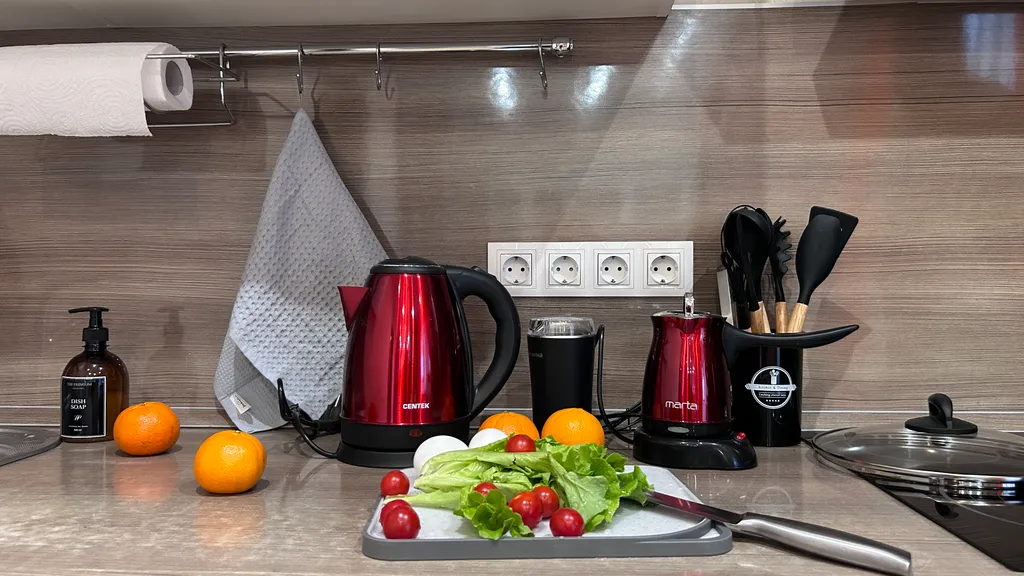 Квартира однокомнатная в Железнодорожном, 43 м², Самара — кухня, фото 2