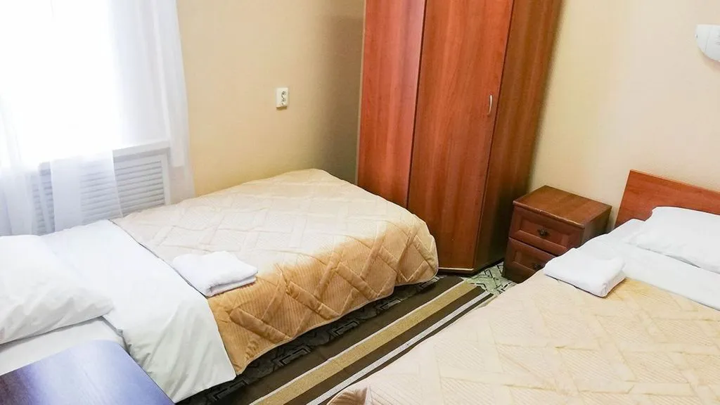 Трёхместный номер стандарт — Smart Hotel Белгород, фото 1 из 3