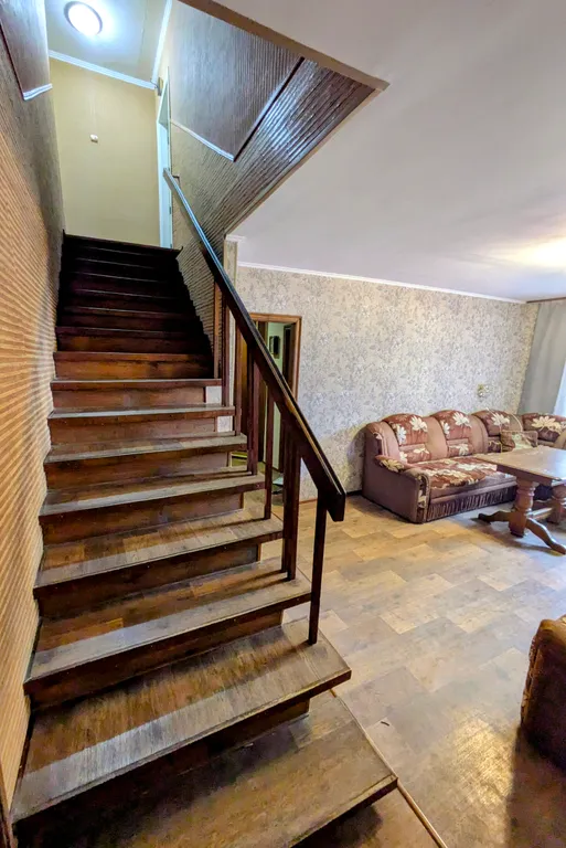Квартира трёхкомнатная в Самарском, 90 м², Самара — спальня