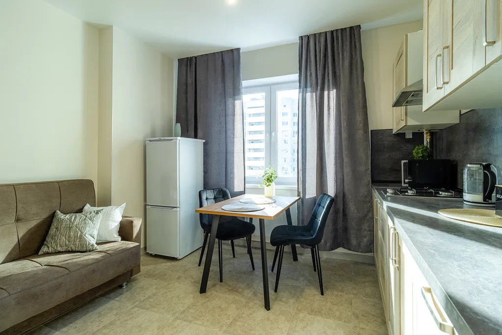Квартира однокомнатная в Нижегородском, 45 м², Нижний Новгород — кухня, фото 4