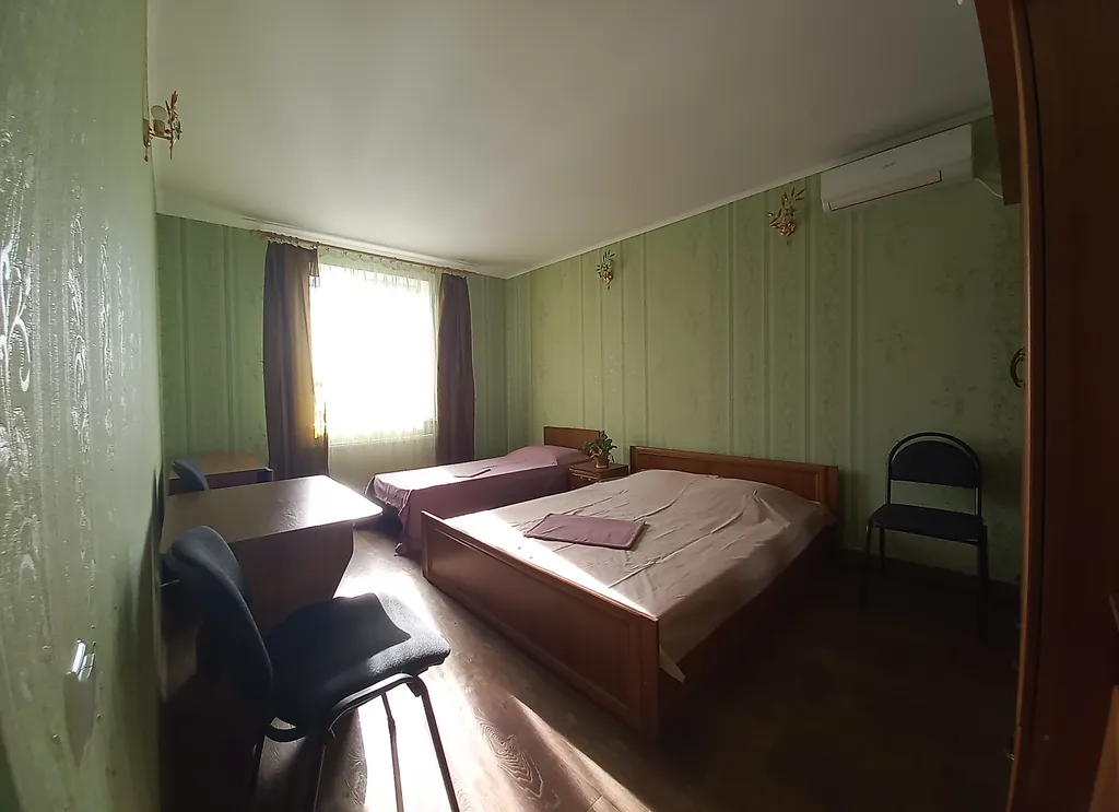 Трёхместный номер стандарт — Орбита 142, фото 1 из 3