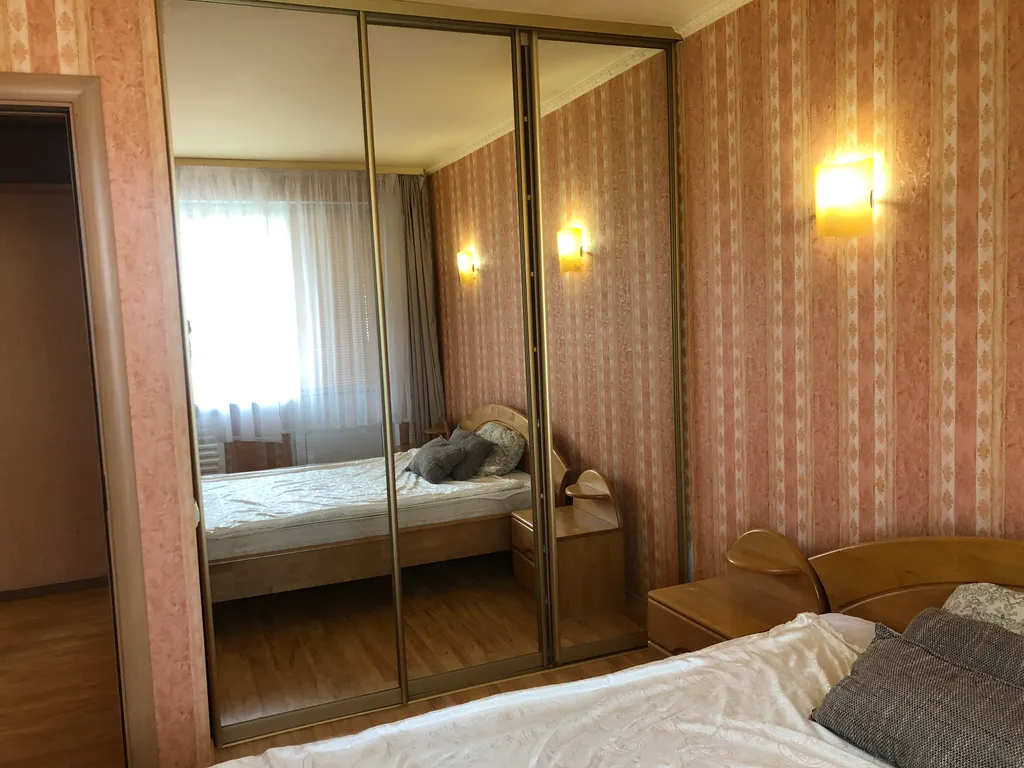 Квартира трёхкомнатная в Ленинградском, 68 м², Калининград — фото 13