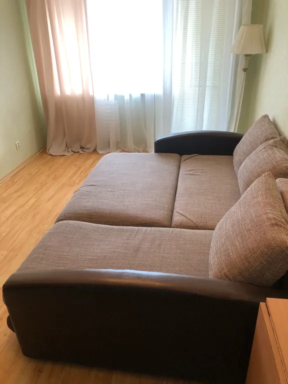 Квартира трёхкомнатная в Ленинградском, 68 м², Калининград — фото 14