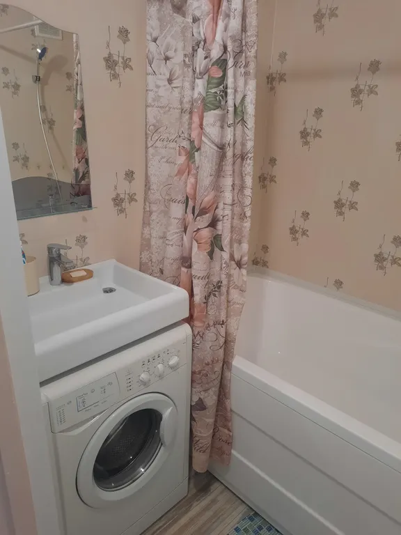 Квартира двухкомнатная на улице Новой, 60 м², Серпухов — ванная комната, фото 2
