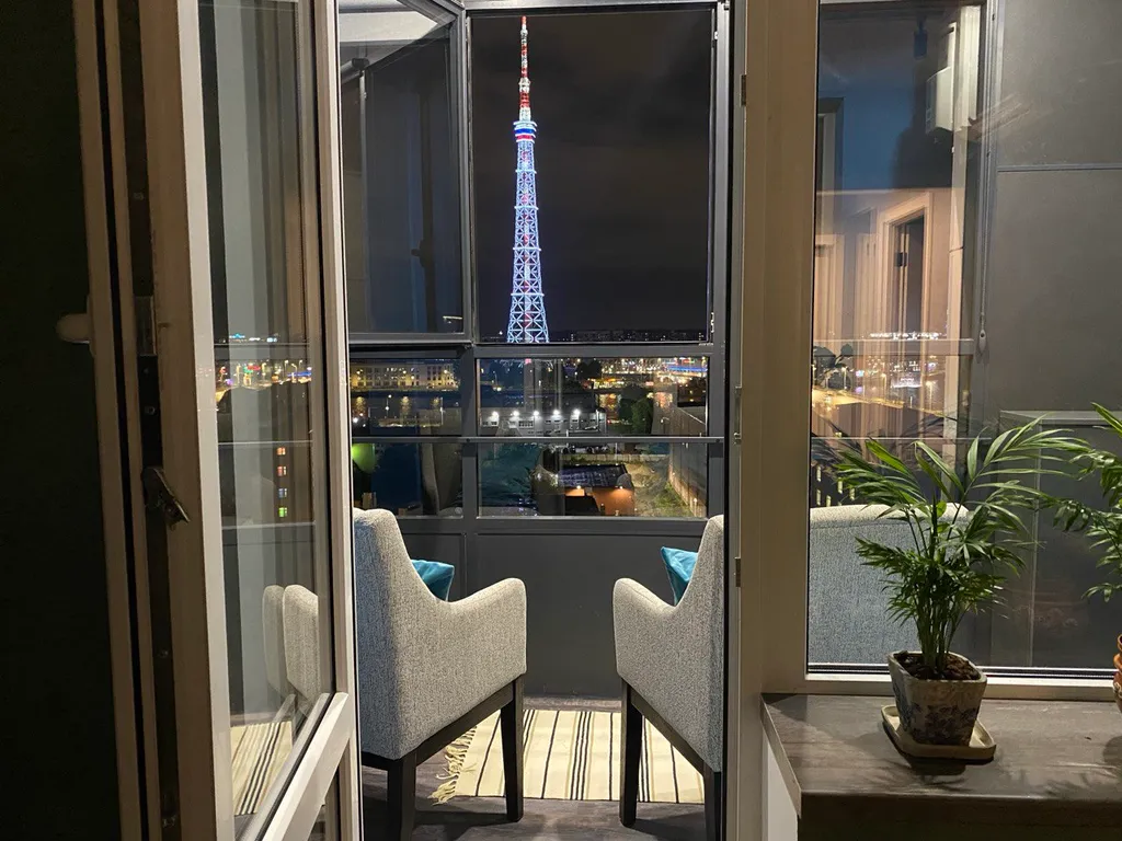 "Над облаками" уникальное пространство с панорамным видом на Неву