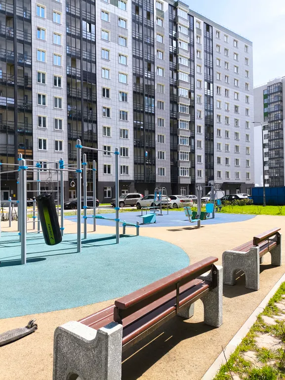Студия однокомнатная в Пушкинском, 25 м², Шушары — двор, фото 2