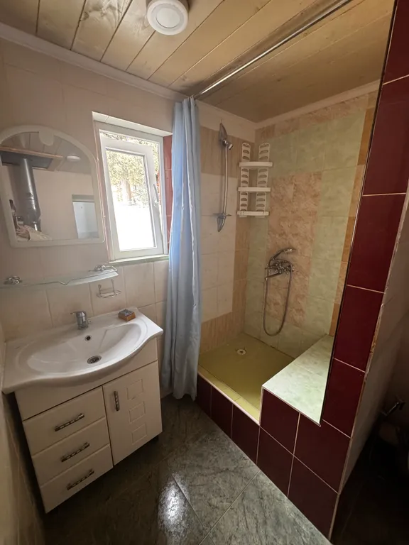 Квартира трёхкомнатная на улице Нагорной, 100 м², Ялта — фото 10
