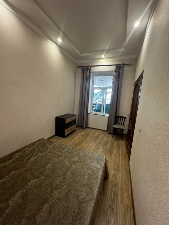 Квартира трёхкомнатная на улице Нагорной, 100 м², Ялта — фото 14