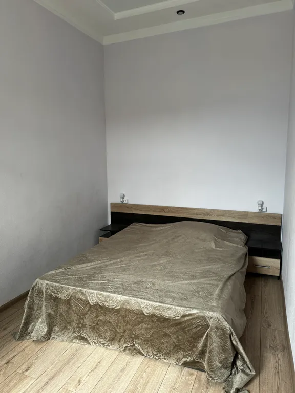Квартира трёхкомнатная на улице Нагорной, 100 м², Ялта — фото 4