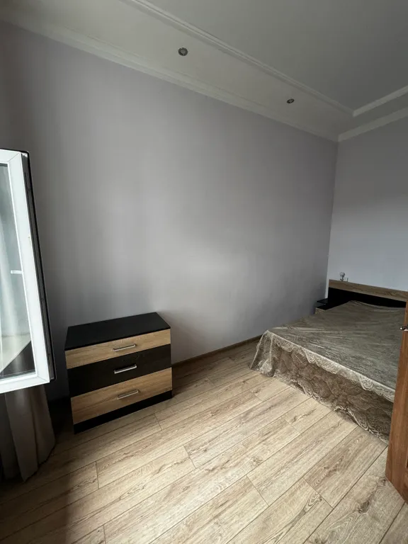 Квартира трёхкомнатная на улице Нагорной, 100 м², Ялта — фото 5