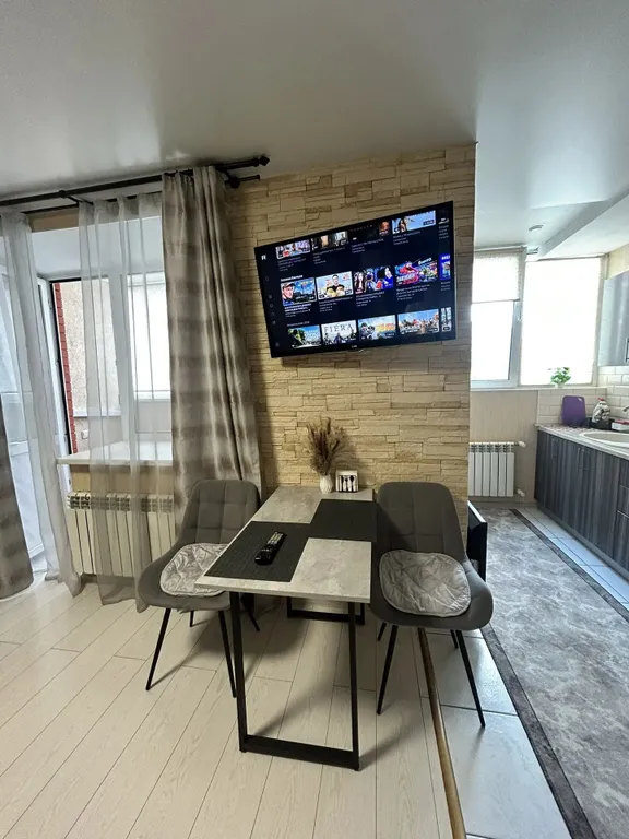 Студия однокомнатная в Октябрьском, 43 м², Самара — кухня, фото 5