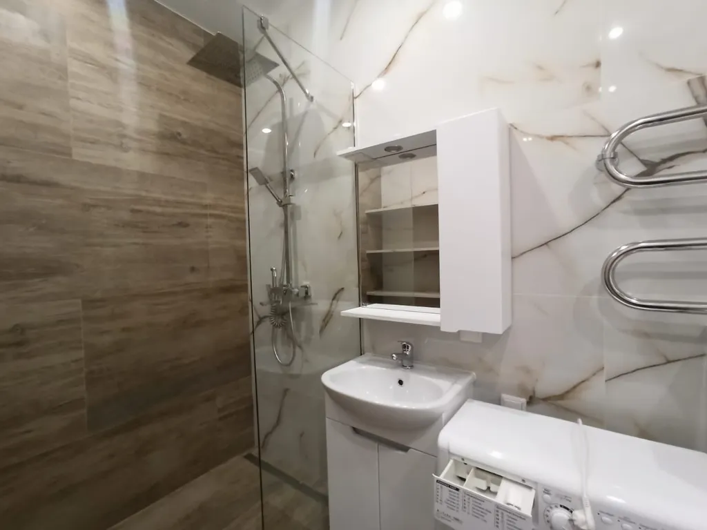 Квартира однокомнатная в Советском, 37 м², Красноярск — ванная комната, фото 3