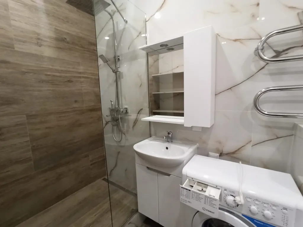 Квартира однокомнатная в Советском, 37 м², Красноярск — ванная комната, фото 4