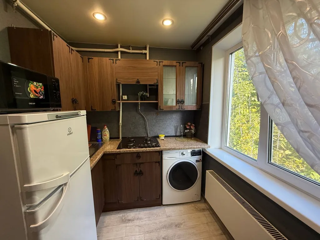 Квартира однокомнатная на проспекте Циолковского, 33 м², Дзержинск — кухня, фото 2