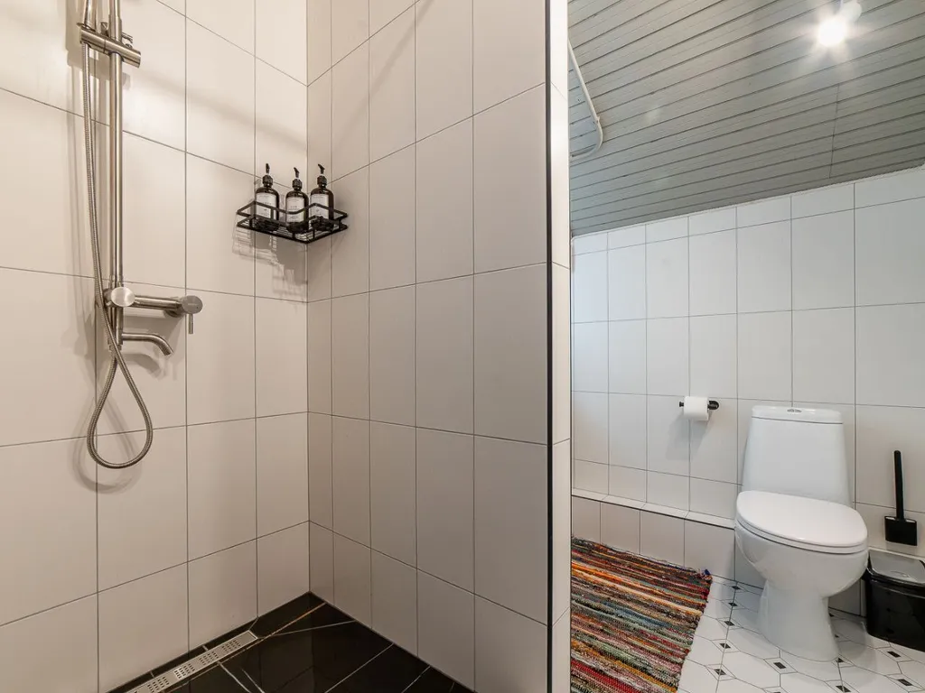 Квартира однокомнатная у Горьковской, в Печёрах, 48 м², Нижний Новгород — ванная комната, фото 2
