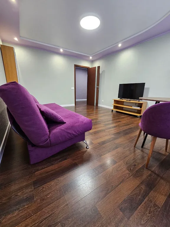 Квартира двухкомнатная в Сормовском, 64 м², Нижний Новгород — спальня, фото 5