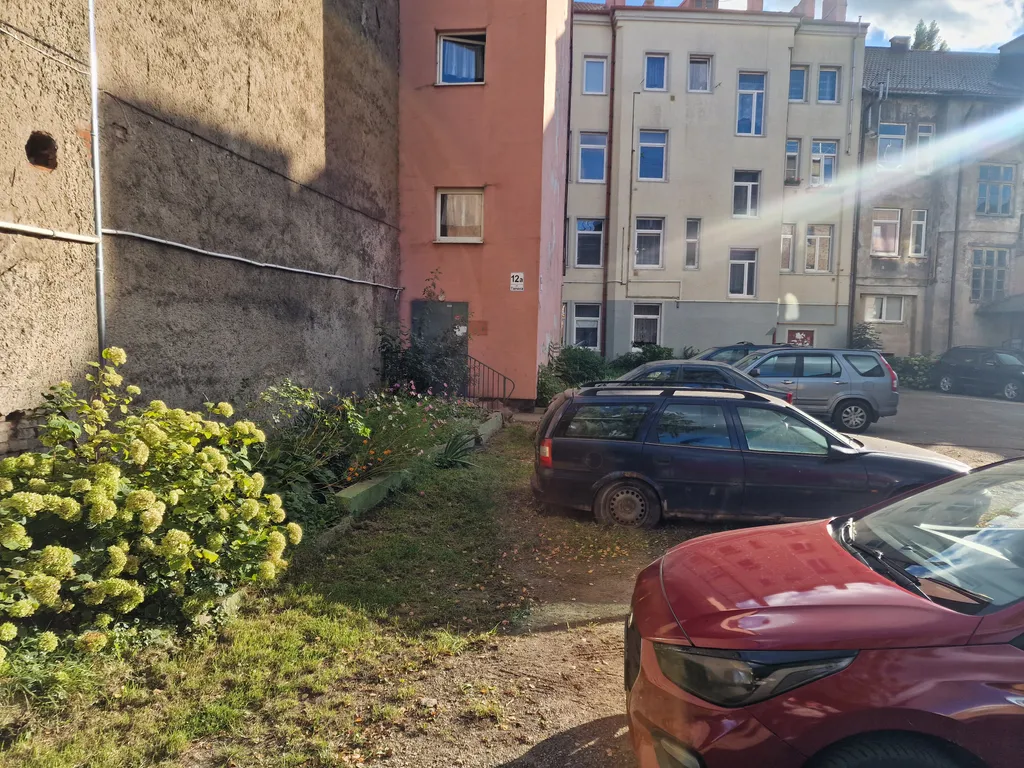 Квартира однокомнатная на улице Константина Талаха, 44 м², Советск — двор
