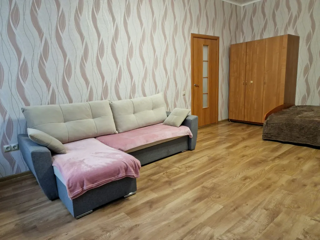 Квартира однокомнатная на улице Константина Талаха, 44 м², Советск — спальня, фото 3