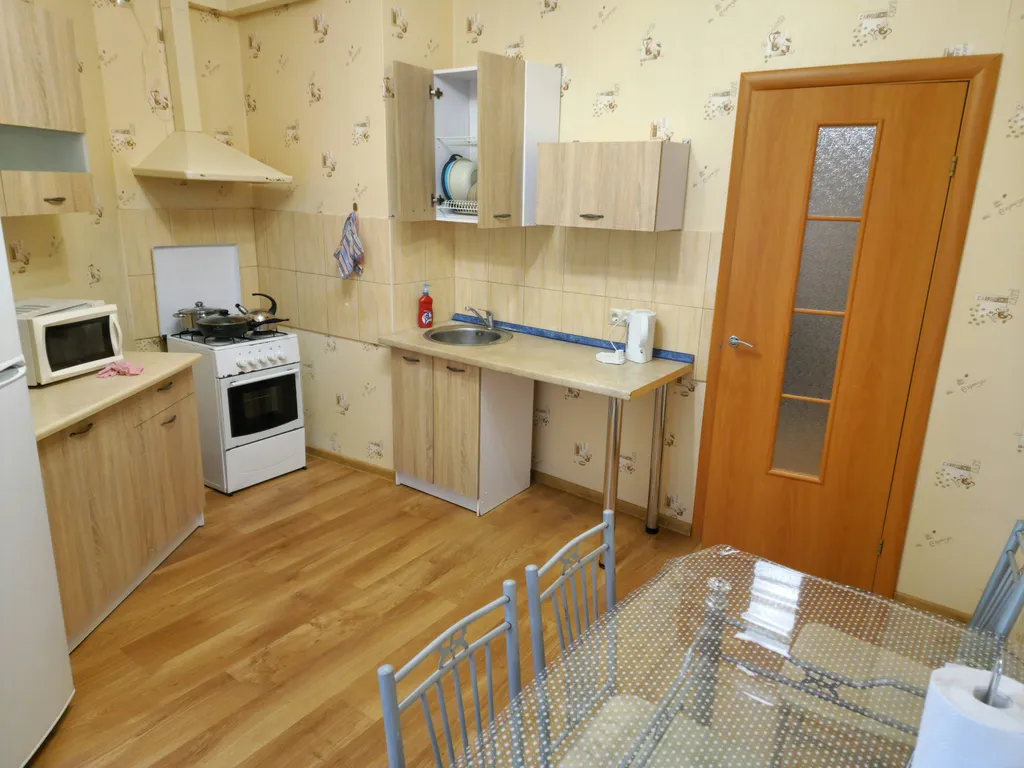Квартира однокомнатная на улице Константина Талаха, 44 м², Советск — кухня, фото 2