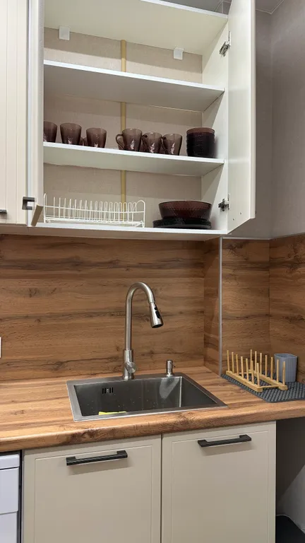 Квартира трёхкомнатная на улице Вокзальной, 70 м², Ессентуки — фото 7
