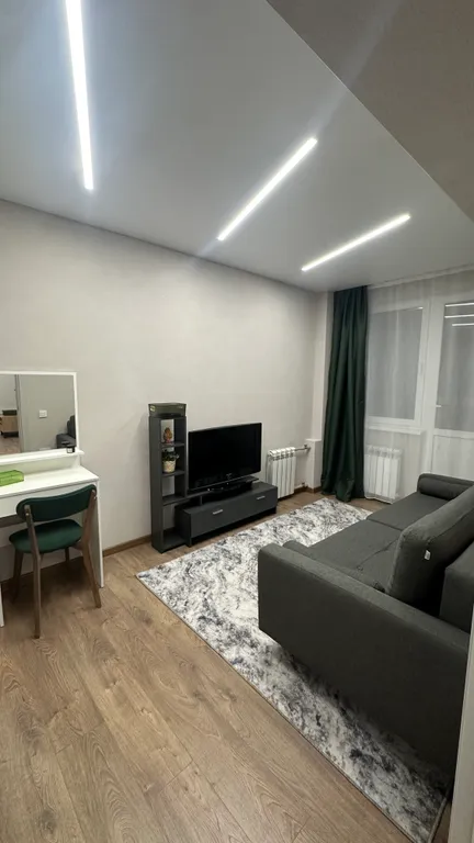 Квартира трёхкомнатная на улице Вокзальной, 70 м², Ессентуки — фото 9