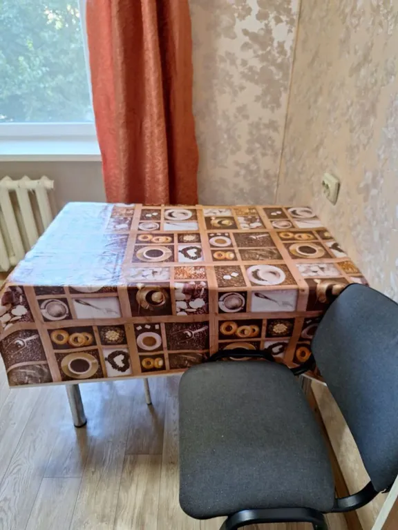 Квартира двухкомнатная на улице Халтурина, 49 м², Сальск — фото 10