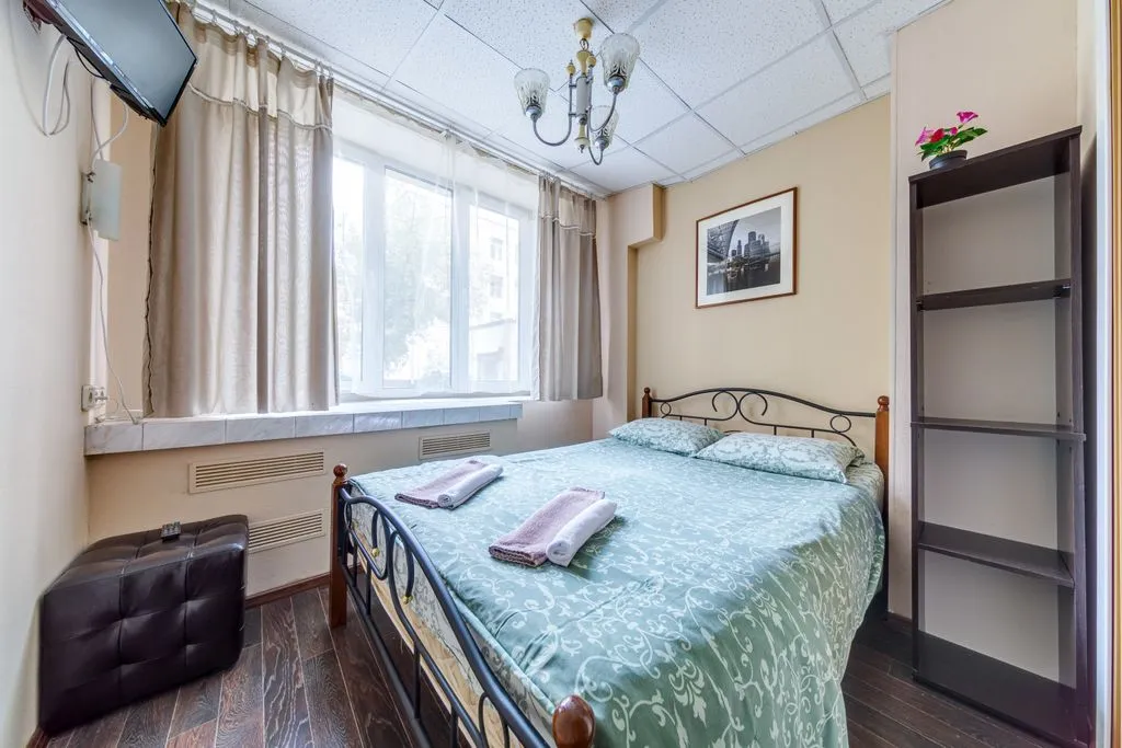 Двухместный номер с туалетом и раковиной