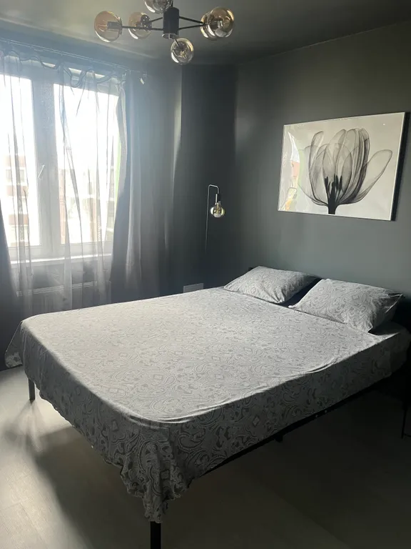 Квартира однокомнатная на улице Игнатьевской, 60 м², Звенигород — спальня, фото 2