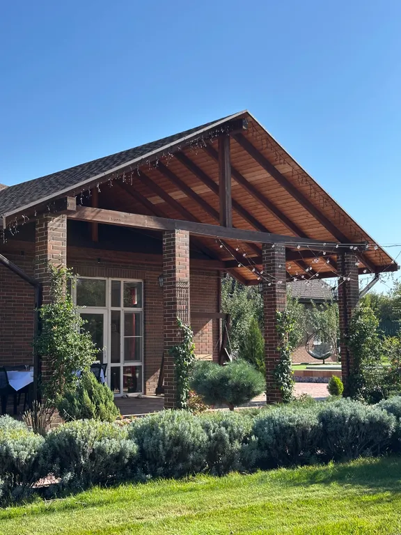 Villa Rai, уют и отдых в окружении дубового леса с теплым бассейном