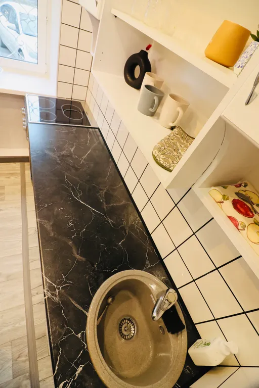 Квартира двухкомнатная на улице Советской, 44 м², Тюмень — фото 15