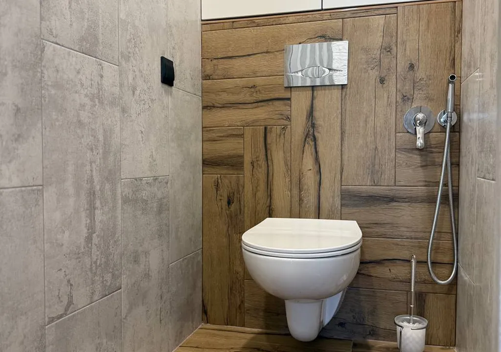 Квартира двухкомнатная на улице Новосёлове, 60 м², Рязань — ванная комната, фото 2