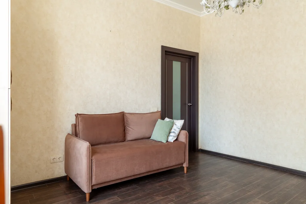Квартира двухкомнатная в Центральном, 68 м², Красноярск — фото 16