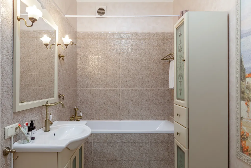 Квартира двухкомнатная в Центральном, 68 м², Красноярск — фото 26