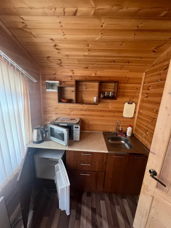 Дом Домик с кухонной зоной