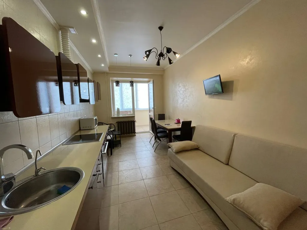 Квартира двухкомнатная в Железнодорожном, 75 м², Самара — фото 7
