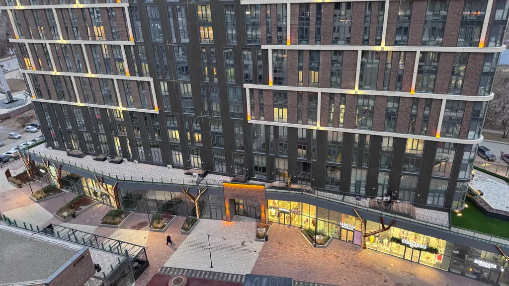 Апартаменты однокомнатные на улице Николая Машарова, 50 м², Тюмень — фото 17