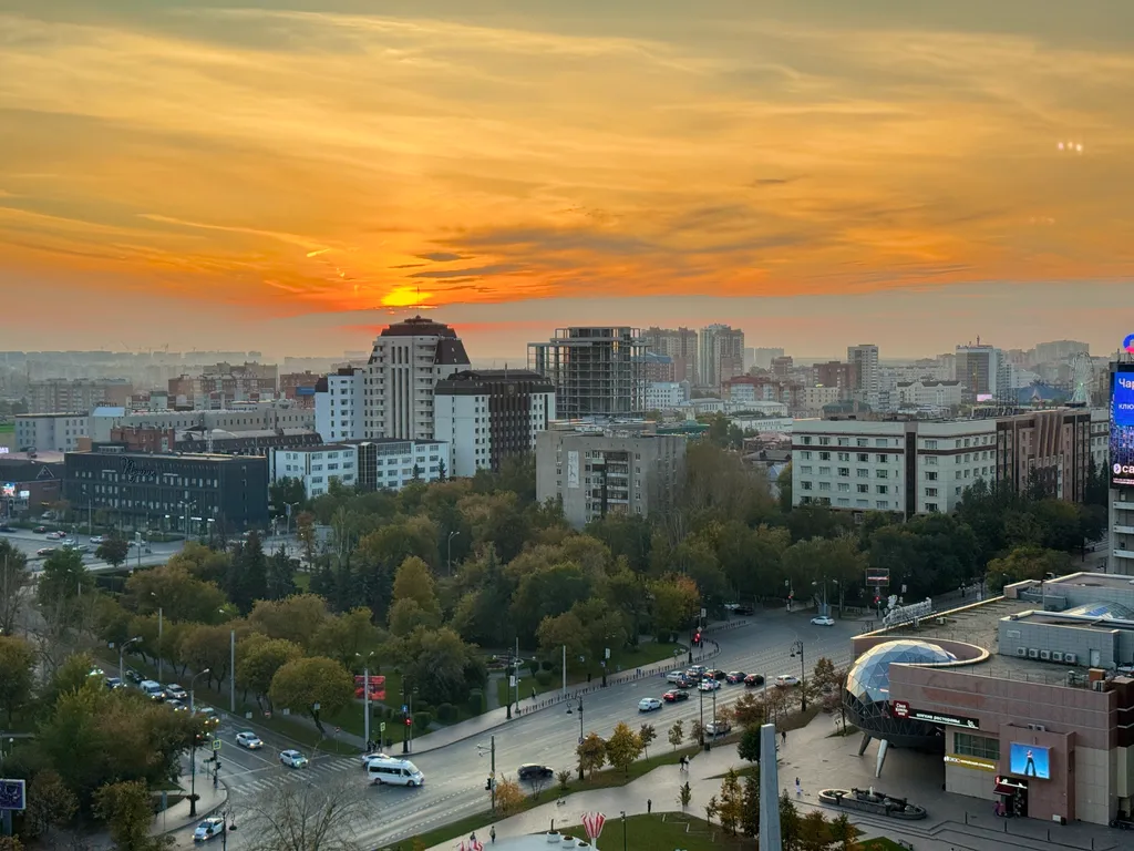 Апартаменты однокомнатные на улице Николая Машарова, 50 м², Тюмень — фото 18