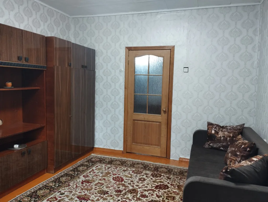 Квартира двухкомнатная на улице Полетаева, 45 м², Рязань — спальня