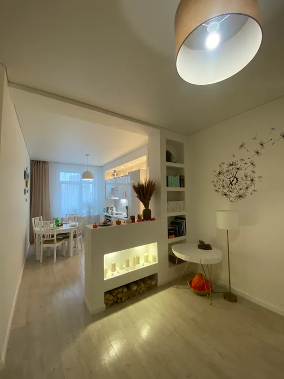 Дизайнерская двушка возле метро