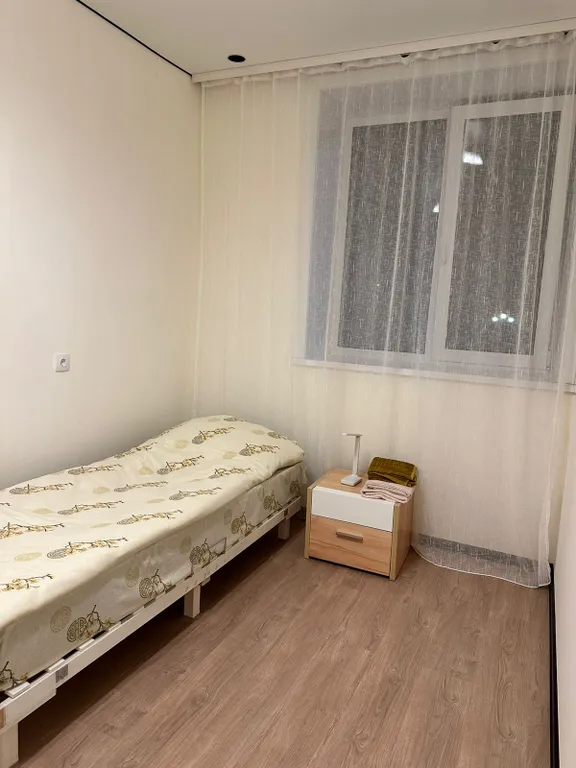 Апартаменты трёхкомнатные на улице Байкальской, 50 м² — фото 4