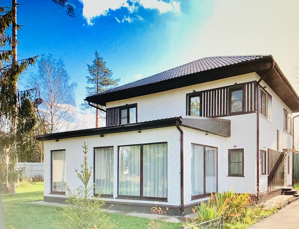 Коттедж возле озера