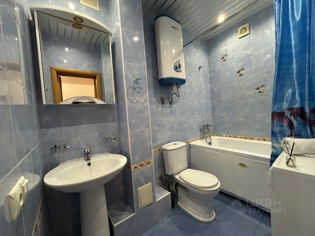 Квартира двухкомнатная на улице Минской, 49 м², Тюмень — фото 11
