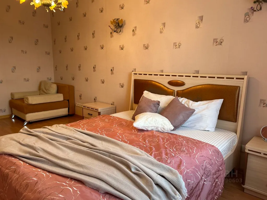 Квартира двухкомнатная на улице Минской, 49 м², Тюмень — фото 3